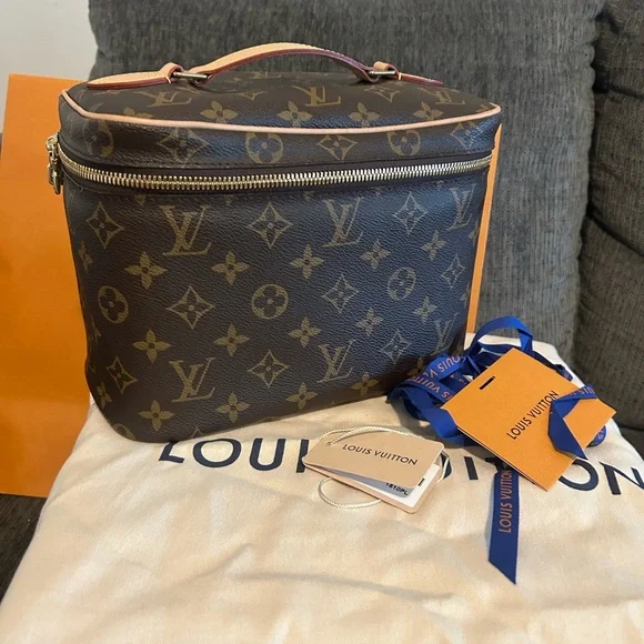 Louis Vuitton Brown Monogram Travel Case - Picture 3 of 10